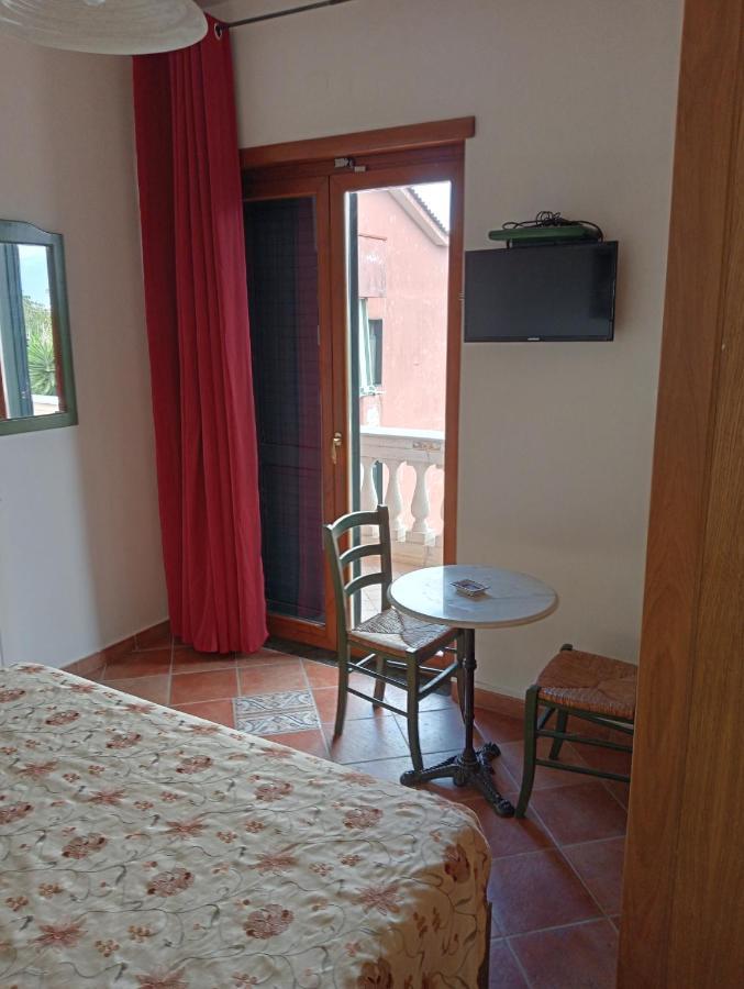 Hotel Sottovento Sant'Egidio del Monte Albino Exterior photo