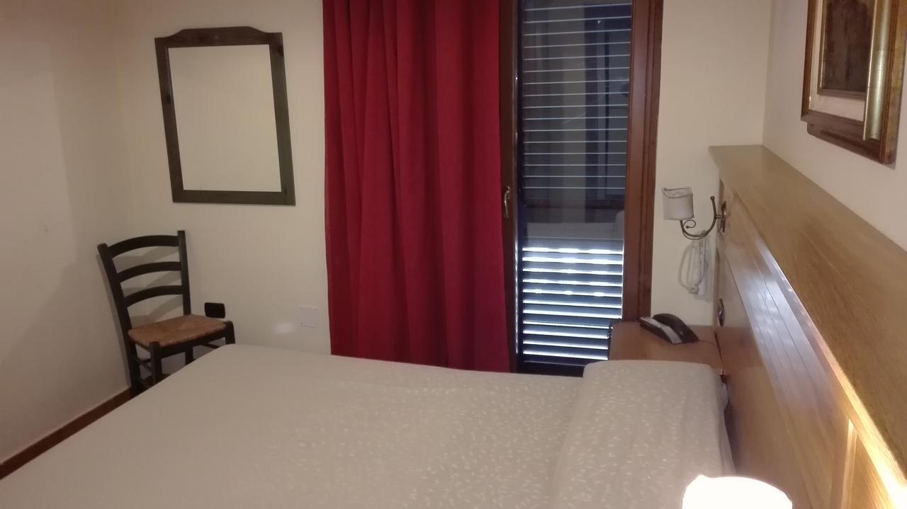 Hotel Sottovento Sant'Egidio del Monte Albino Exterior photo